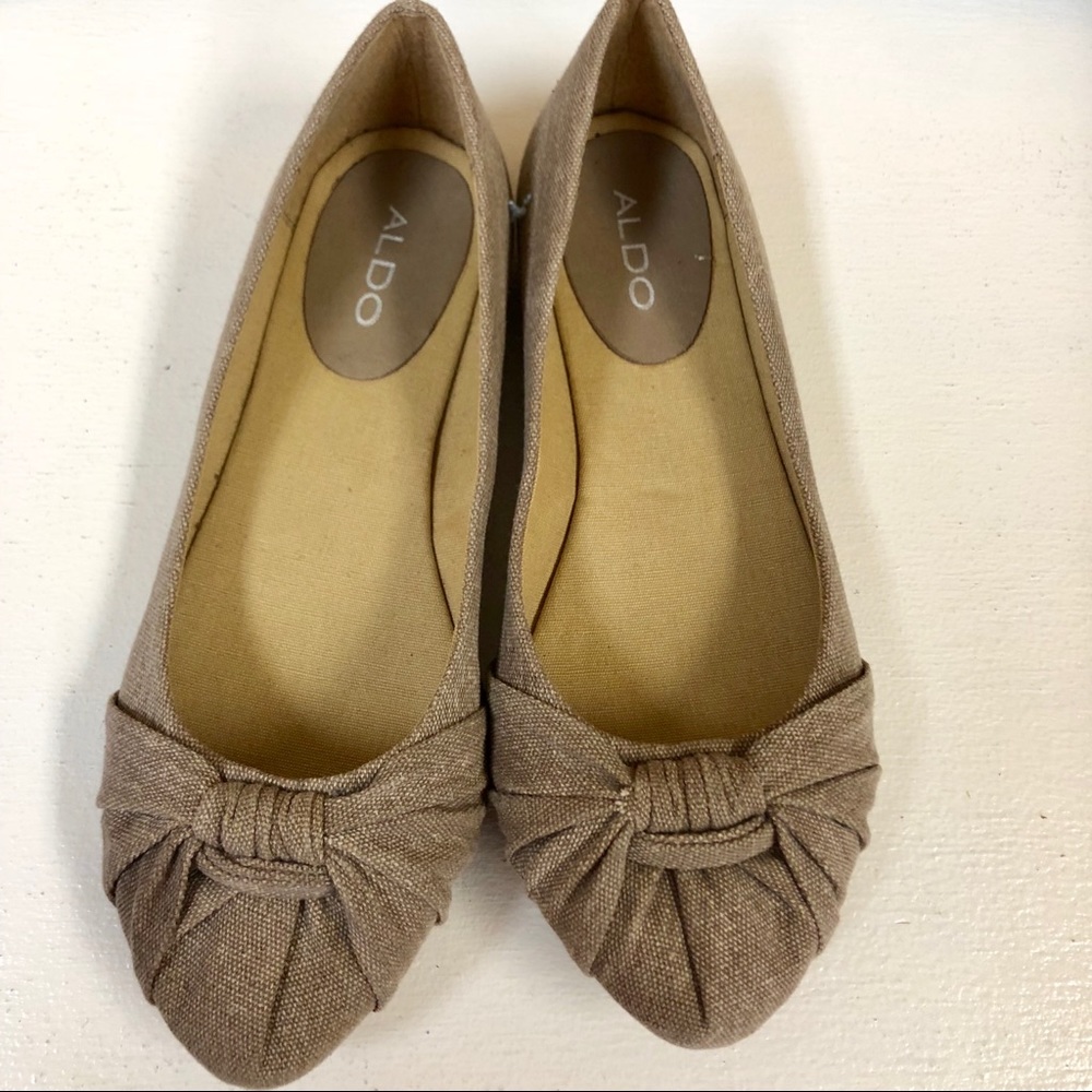 Aldo bow canvas flats size 40 /10